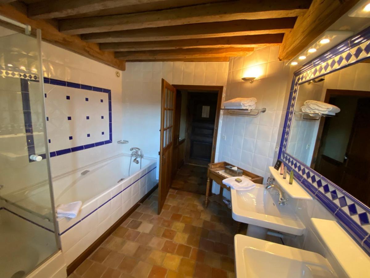 Le Hameau De Barboron Hotell Savigny-lès-Beaune Exteriör bild