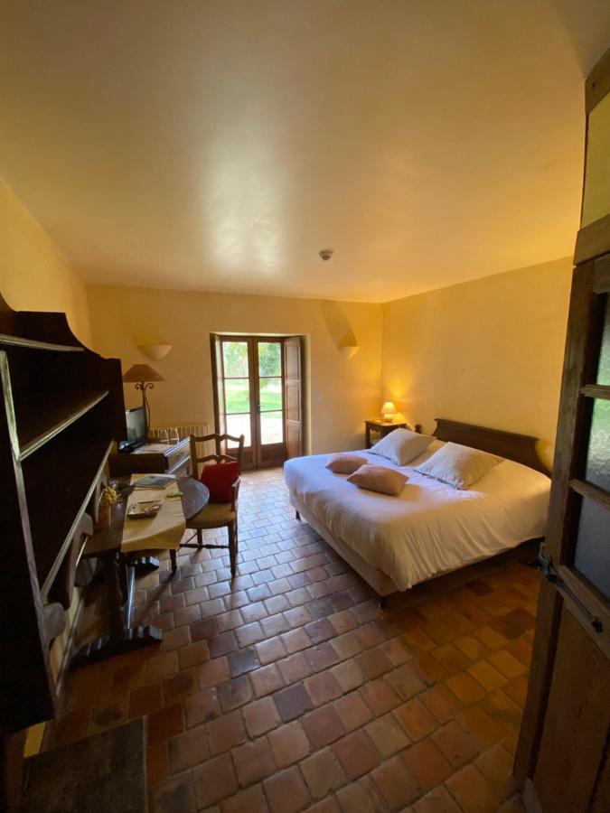 Le Hameau De Barboron Hotell Savigny-lès-Beaune Exteriör bild