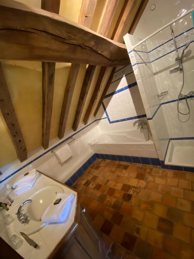 Le Hameau De Barboron Hotell Savigny-lès-Beaune Exteriör bild