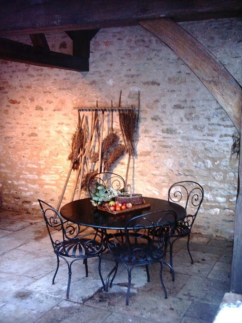 Le Hameau De Barboron Hotell Savigny-lès-Beaune Exteriör bild