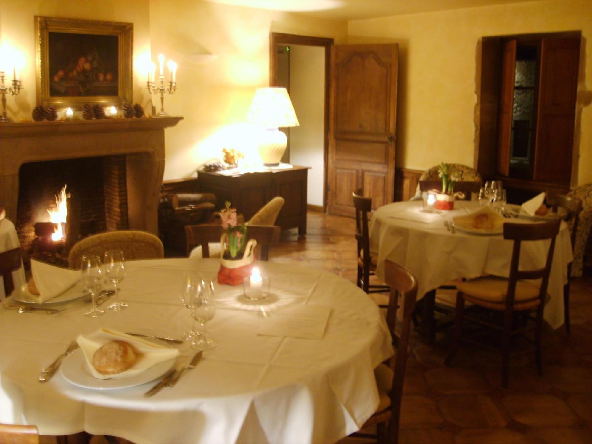 Le Hameau De Barboron Hotell Savigny-lès-Beaune Exteriör bild