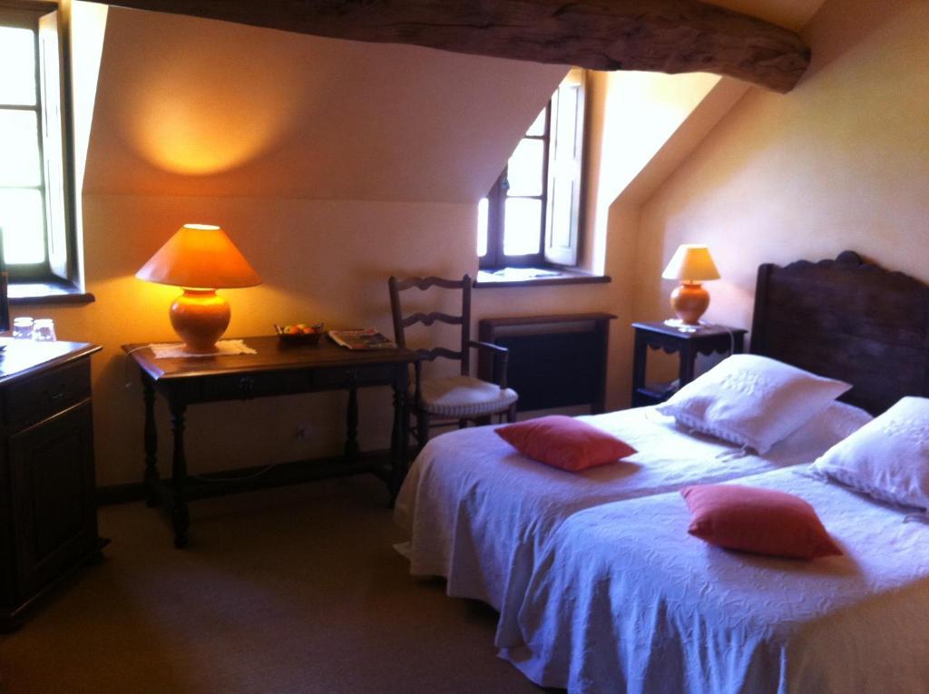 Le Hameau De Barboron Hotell Savigny-lès-Beaune Rum bild