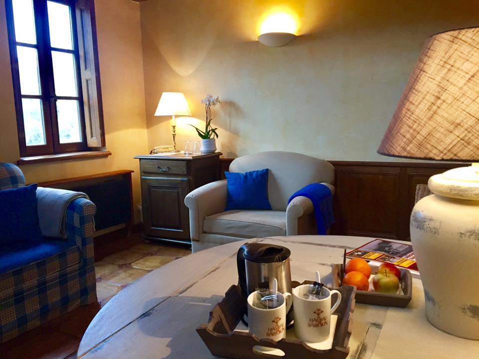 Le Hameau De Barboron Hotell Savigny-lès-Beaune Exteriör bild
