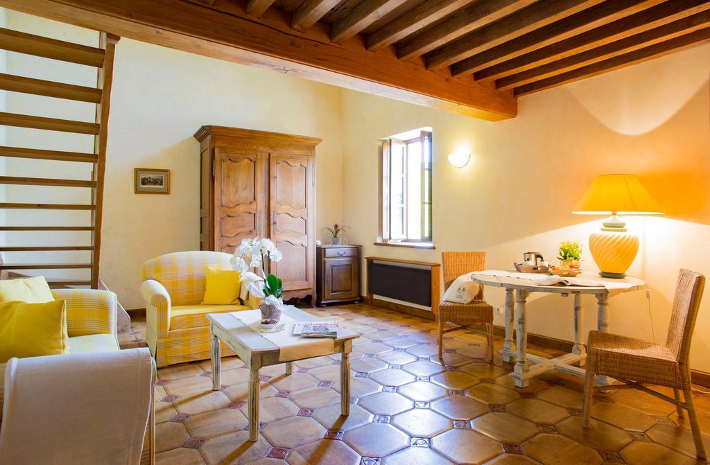 Le Hameau De Barboron Hotell Savigny-lès-Beaune Exteriör bild